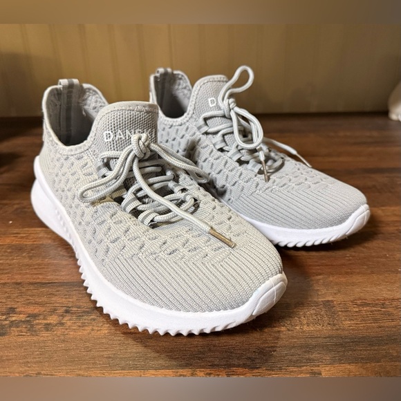 DANSKIN Stunt Women’s Memory Foam Running Sneakers Lightweight Size 9 Gray - Picture 1 of 15